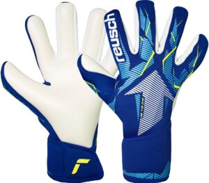 Reusch Fastgrip Advance review: Beste keepershandschoenen voor grip comfort en prijs-kwaliteit keepers benodigdheden